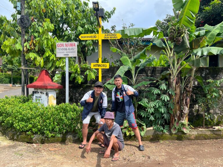 Pemasangan-Tiang-Multifungsi