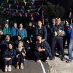 Mahasiswa KKN UPGRIS foto bersama Kadus dan Ketua RT Kadipiro
